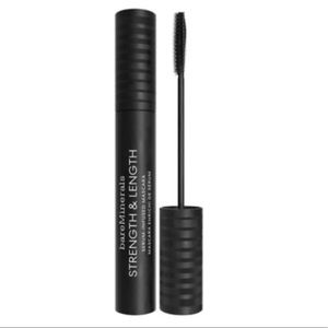 STRENGTH & LENGTH SERUM-INFUSED MASCARA